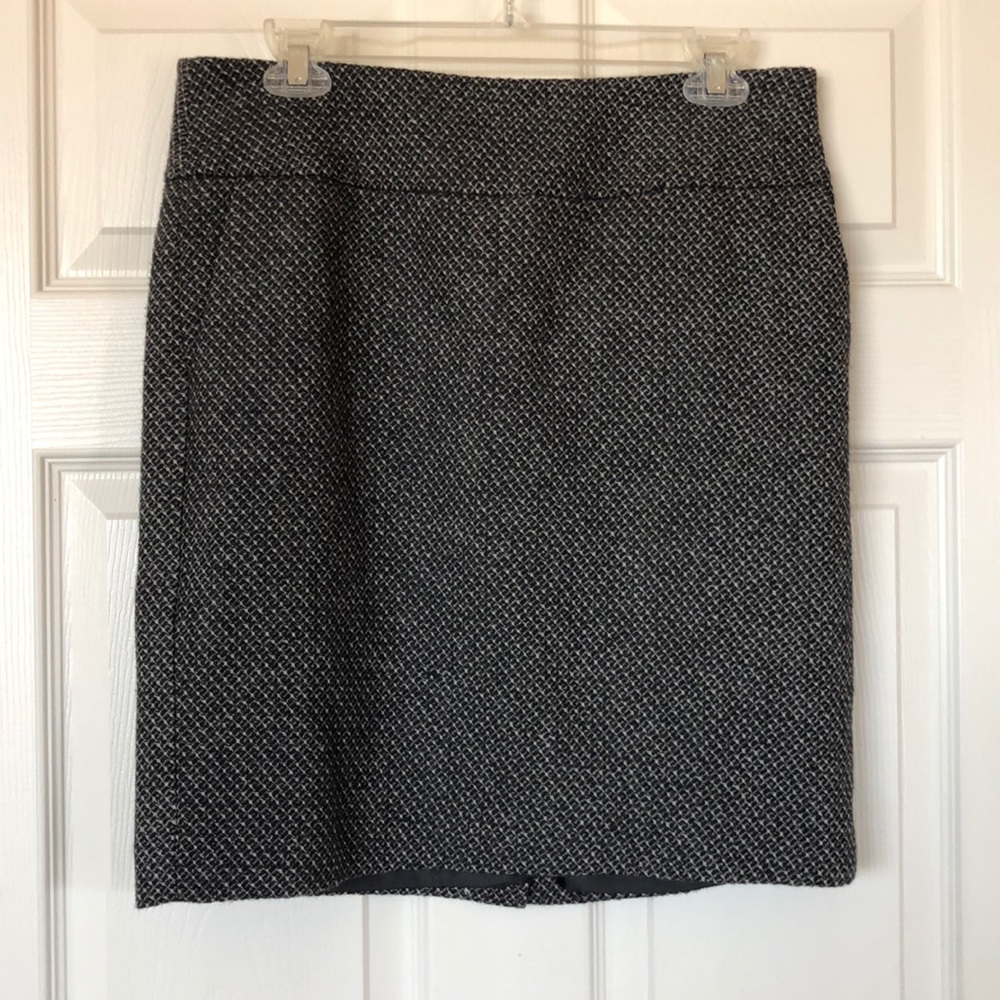 Ann Taylor LOFT tweed skirt